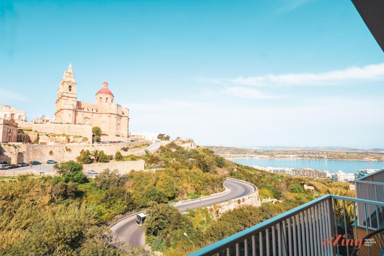 A Holiday Home In Mellieha With Gorgeous Views 外观 照片